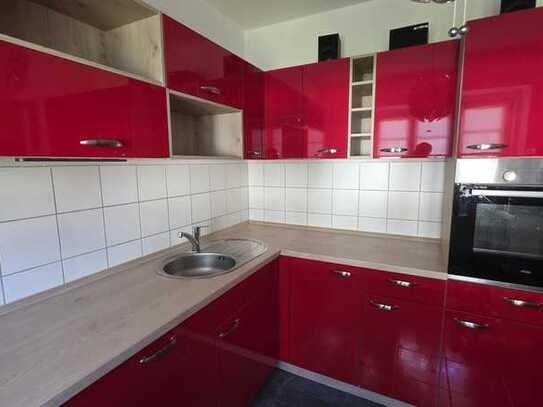 EBK Abkauf Vormieter mögl. ! 1. OG Laminat - Balkon am Wohnzi. !