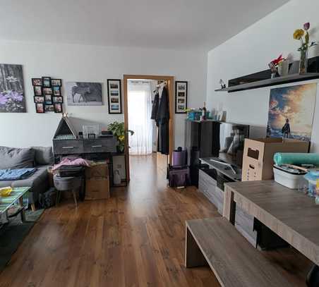 Attraktive 2-Zimmer Single Wohnung mit Balkon und Einbauküche in Hohenstein