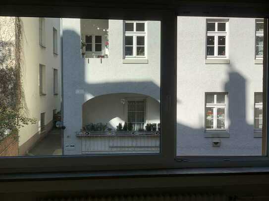 3 Zimmer Wohnung im Stuttgarter Westen mit kleinem Balkon