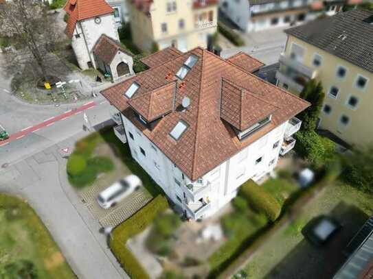 Dachgeschoss-Wohnung 
mit Aufzug und TG - Stellplatz 
in Lindau - Bad Schachen