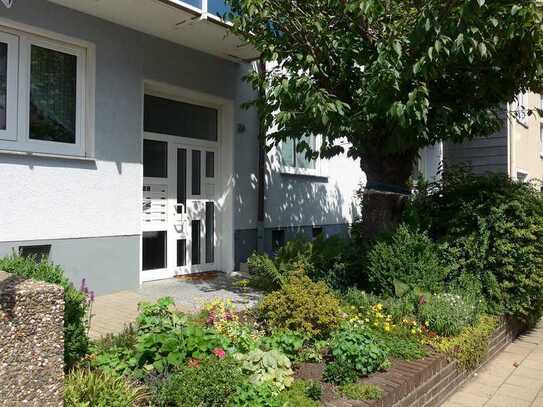 Freundliche 3-Zimmer-Wohnung mit Balkon und Gartenmitbenutzung in Velbert