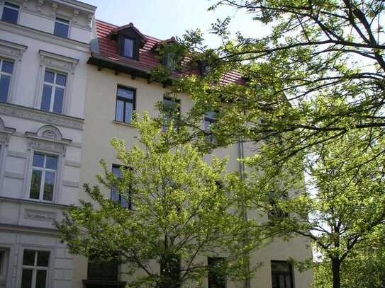 100 m²Dachgeschoss an der Pauluskirche - erwartet Sie ab 01.06.2025 Mieter