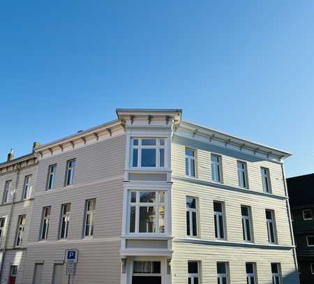 ERSTBEZUG ! Renoviertes Apartment im imposanten Denkmalobjekt in zentraler Lage von Mettmann