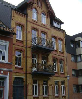 Ideal für 2 Personen: liebevoll sanierter Altbau mit 2 Balkonen und EBK