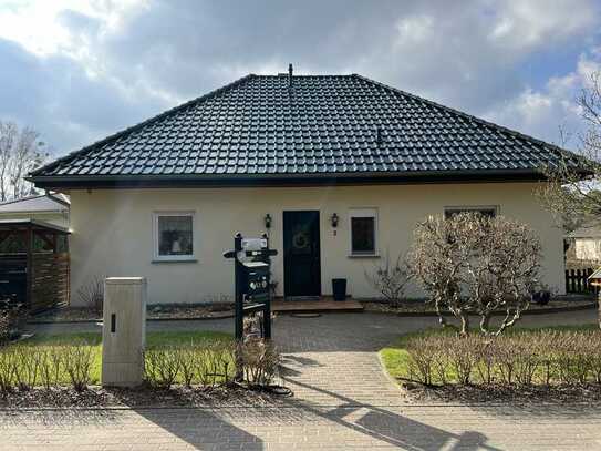Wandlitz - Ruhiges, schönes Haus mit liebevoll gepflegtem Grundstück