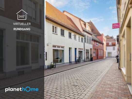 Saniertes Geschäftshaus mit Gewerbe- und Bürofläche - gelegen im Herzen der Güstrower Altstadt