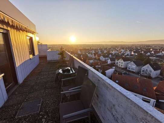 Zu vermieten: 2 Zimmer Wohnung in Haßloch mit Aufzug, Garage und Kellerraum