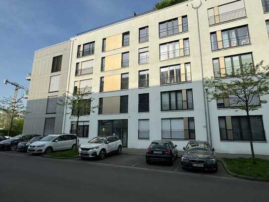 Charmante und neuwertige 2-Zimmer-Wohnung mit großem Balkon in Düsseldorf-Grafental