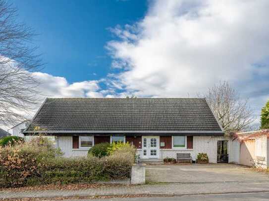 Charmantes Skandia-Massivhaus mit Wintergarten und vielseitigem Raumkonzept