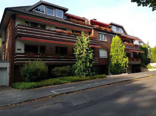 Schmuckstück in bester Lage am Stadtpark -mit Garten, Terrasse und Schwimmbad *Provisionsfrei*