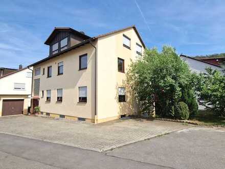 1681 – Begehrtes Nufringen! Mehrfamilienhaus mit 4 Wohnungen in ruhiger Lage und S-Bahn-Nähe!