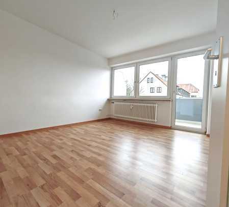 * RENOVIERT*1 Zimmer Wohnung mit tollem Balkon und neuwertigem Bad