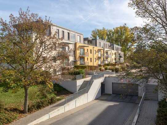 Wohnen in Wohlfühlatmosphäre - Moderne 4-Zi-Whg. mit Balkon, Aufzug und TG-Stellplatz