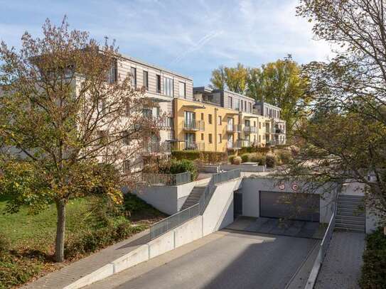 Wohnen in Wohlfühlatmosphäre - Moderne 4-Zi-Whg. mit Balkon, Aufzug und TG-Stellplatz