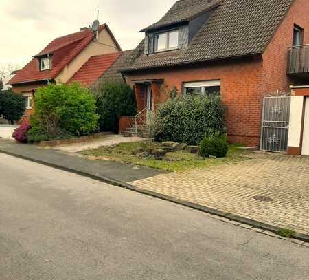 Einfamilienhaus mit großzügigen Grundstück