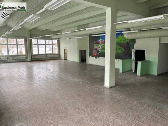 Gewerbe/Lagerhalle 338m²