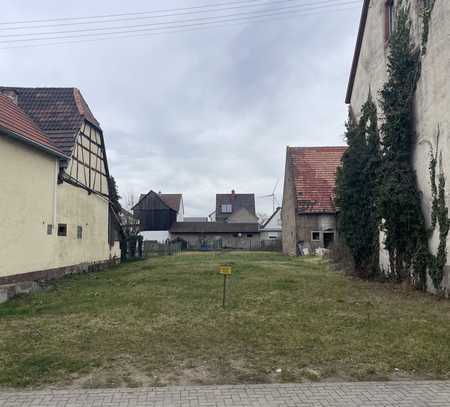 Baugrundstück in zentrumsnaher Ortslage von Hatzenbühl zu verkaufen!