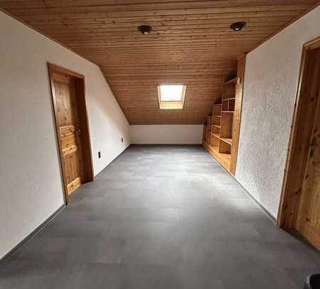 ***Renovierte vier Zimmer Wohnung in Ulmen***