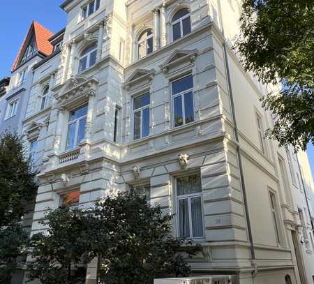 Charmante 1-2 Zimmer Maisonettewohnung im Dachgeschoss