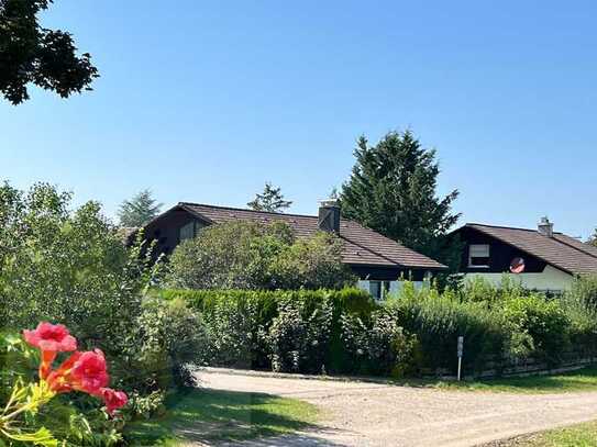 Sonnig gelegener Winkelbungalow direkt am Ortsrand - wunderbare Aussicht