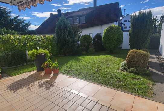 Perfekte 2-Zimmer-Erdgeschosswohnung mit grosser Terrasse und schönem Garten in Senden-Aufheim