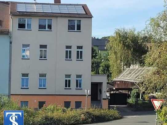 Schönes vermietetes Mehrfamilienhaus mit Garagenanbau in Pausa