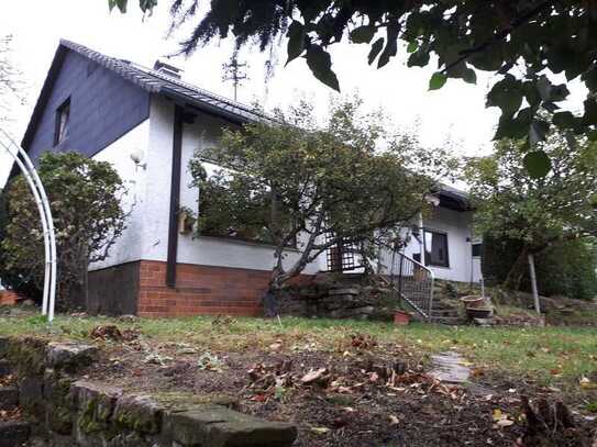 Ein Traum von Ruhe und Natur - frei stehendes Einfamilienhaus für Gartenliebhaber