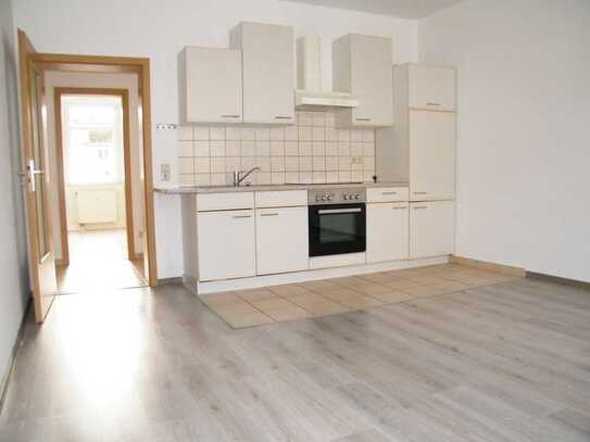 Attraktive 2 Raumwohnung, offene Küche mit EBK, Balkon, Bad mit Fenster!!!
