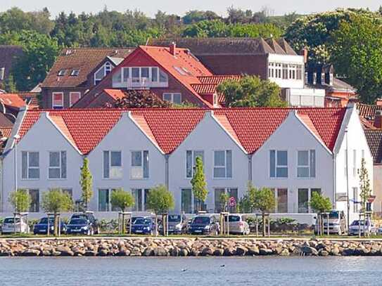 Modernes Reihenhaus am Binnensee