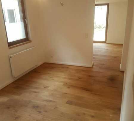 2 Zimmer Altbauwohnung mit 50 qm Garten