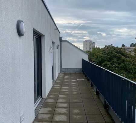 Erstbezug 3-Zimmer-Penthouse-Wohnung mit Dachterrasse in Offenbach am Main