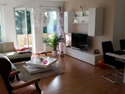 Attraktive, lichtdurchflutete 2-ZW mit Südwest-Balkon und Stellplatz vor der Haustür