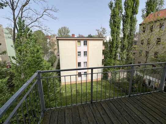 2- Zimmerwohnung mit Balkon, zentral und ruhig gelegen