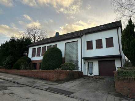 Großzügiges 8-Zimmer-Haus mit großem Garten in Stolberg