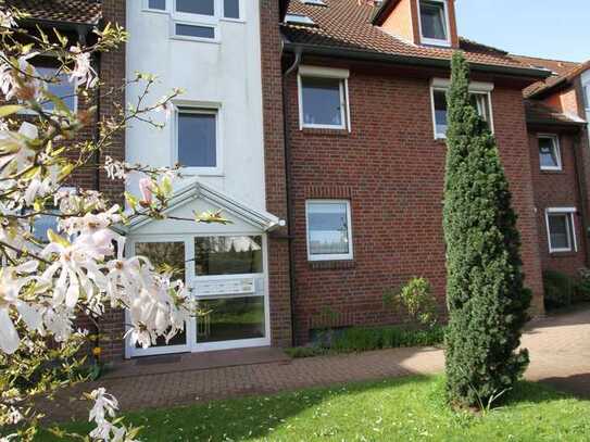 moderne & helle 2,5-Zimmer Eigentumswohnung * Balkon & Loggia * in zentraler Lage von Bargteheide