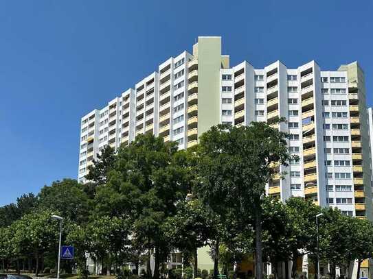 Dem Himmel so nah - 3-Zimmer-Wohnung mit zwei Balkonen, einzigartigem Weitblick und TG-Stellplatz