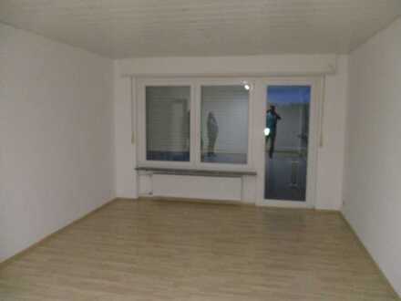 Stilvolle, modernisierte 3-Zimmer-Wohnung mit Balkon in Weinheim Weststadt