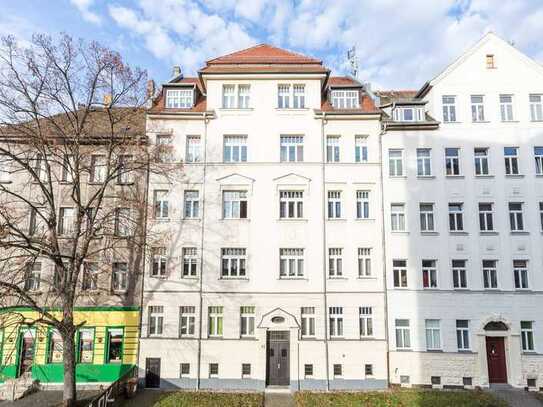 saniert I 2 Zimmer I Einbauküche I Balkon I Tageslichtbad mit Wanne