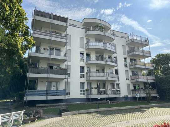 Moderne Stadtwohnung mit Balkon und TG-Platz