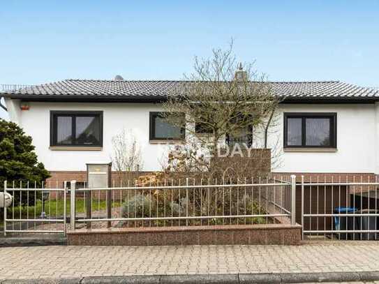 Charmantes Einfamilienhaus in ruhiger, attraktiver Lage mit Garten, Terrasse und Garage