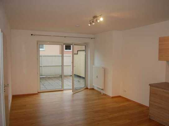 Helles, freundliches Zimmer mit Balkon (W1)