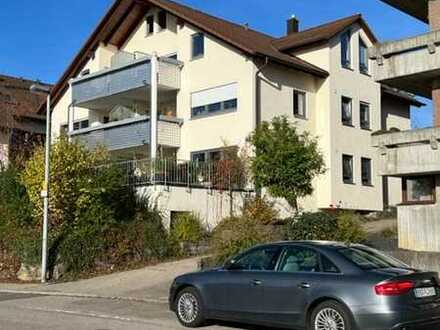 Sonnige, gepflegte 4-Zimmer-Erdgeschosswohnung mit Einbauküche in Herrenberg-Haslach