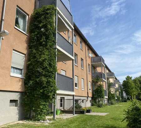 Verkehrsgünstig gelegene 3 ZKB mit Balkon!