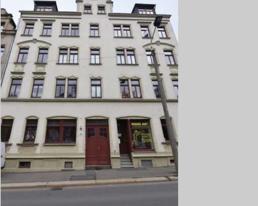 215 € - 4129 m² - 2.0 Zi.