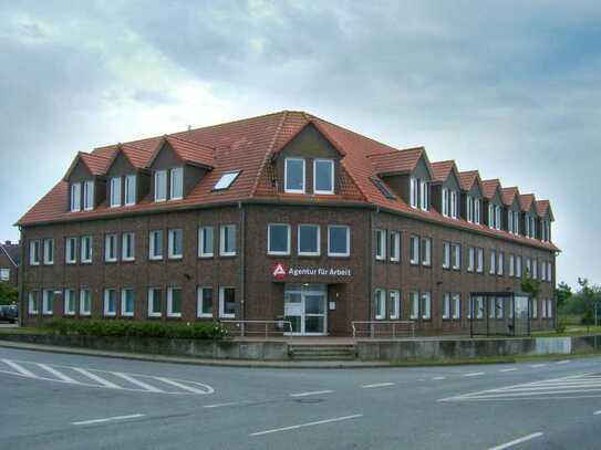 Nähe Hafen - Geräumige Bürofläche im Erdgeschoss in Husum zu vermieten!