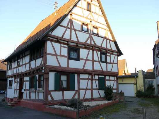 Gemütliches Fachwerkhaus mit Ausbaureserve - Handwerker aufgepasst!