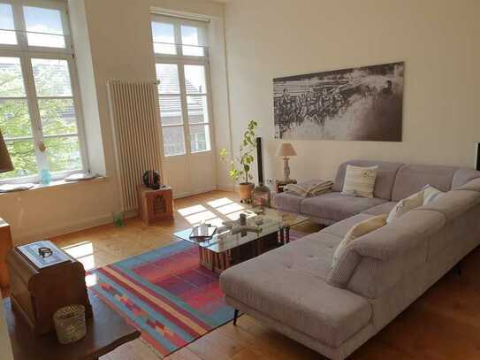 Moderne Luxus-Altbau-Wohnung im Herzen von Kempen - inkl. 2 Garagen, in Top-Zustand
