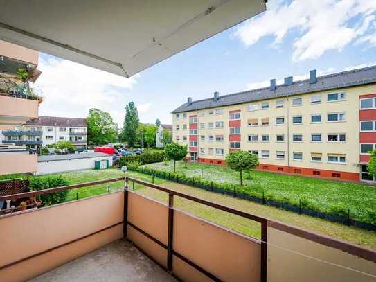 Erstbezug nach Sanierung mit Balkon: Exklusive 3-Raum-Wohnung mit lux. Innenausstattung