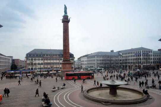 "BAUMÜLLER AG" Fußgängerzone - Nähe "Karstadt/Luisencenter"