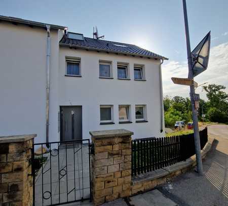 Renovierte Wohnung mit neuer Küche in Berkheim